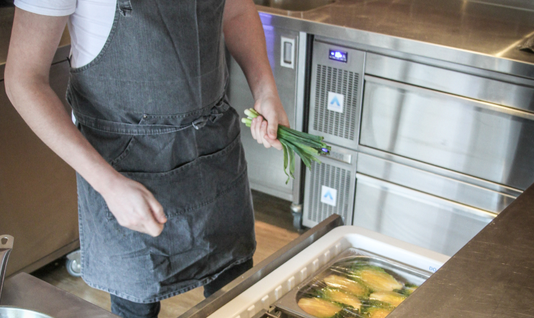 Adande VCS2 Kühlschublade in der Gewerbeküche